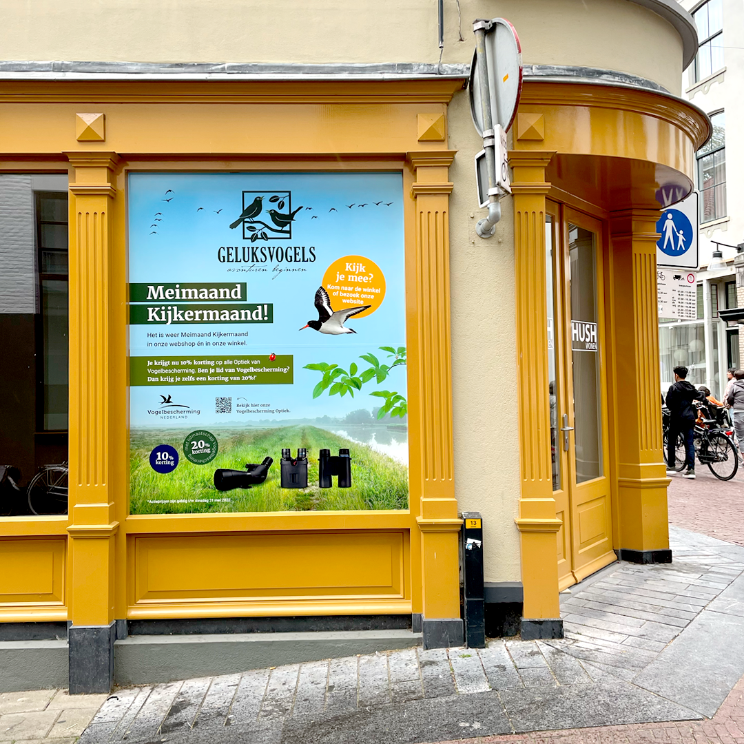 Raamsticker meimaand kijkermaand